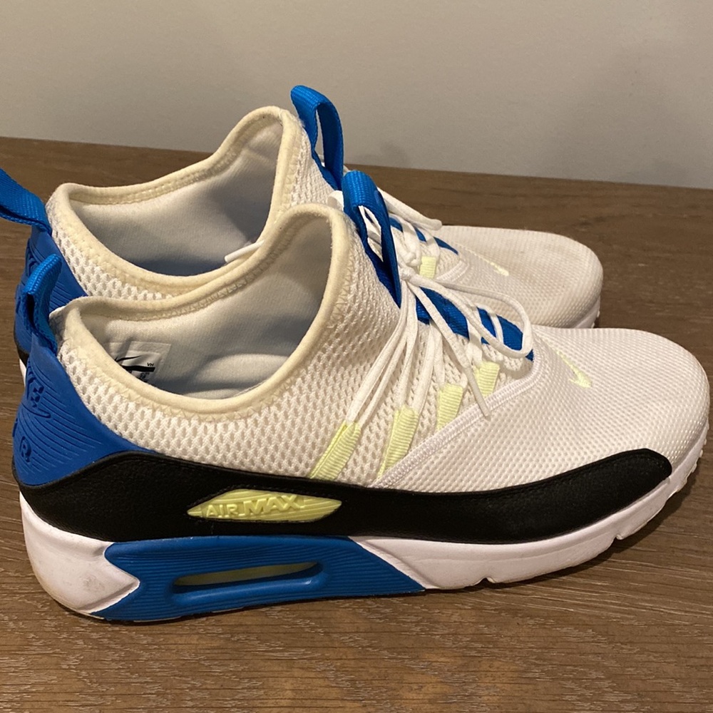 Nike Air Max, woman’s size 11